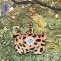 Image 3 of 🐾✨Constance✨🐾 - The Large Leopard Keychain Cutie