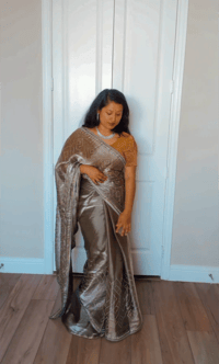 Image 6 of Delicate Bollywood Inspired Zimichu Shimmery Saree