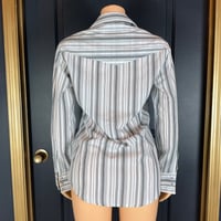 Image 4 of WRANGLER button up 