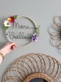 Image 5 of Couronne Mère Veilleuse - fleurs en papier 