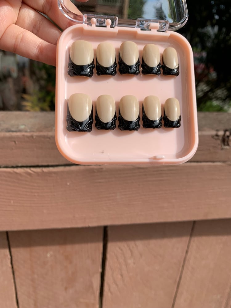 Image of Black 3D Frenchies 