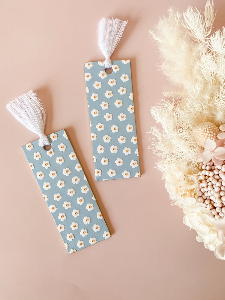 Image of Blue Daisies Bookmark