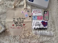 Image 1 of GIFT BOX- Taylor swift - luludrawww