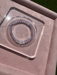 Image 3 of Lavender Amethyst bracelet with cat 紫晶猫头手链