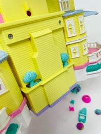 Image 5 of Polly Pocket vintage Le Club House