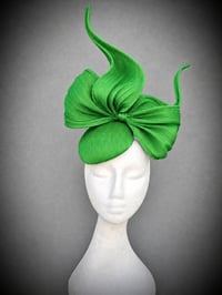 'Bowie' in Kelly green 