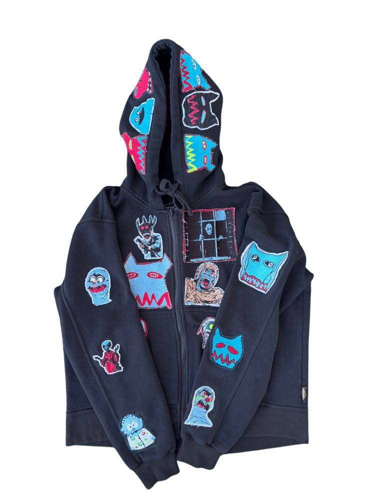 Blue Moon [M] Image 2