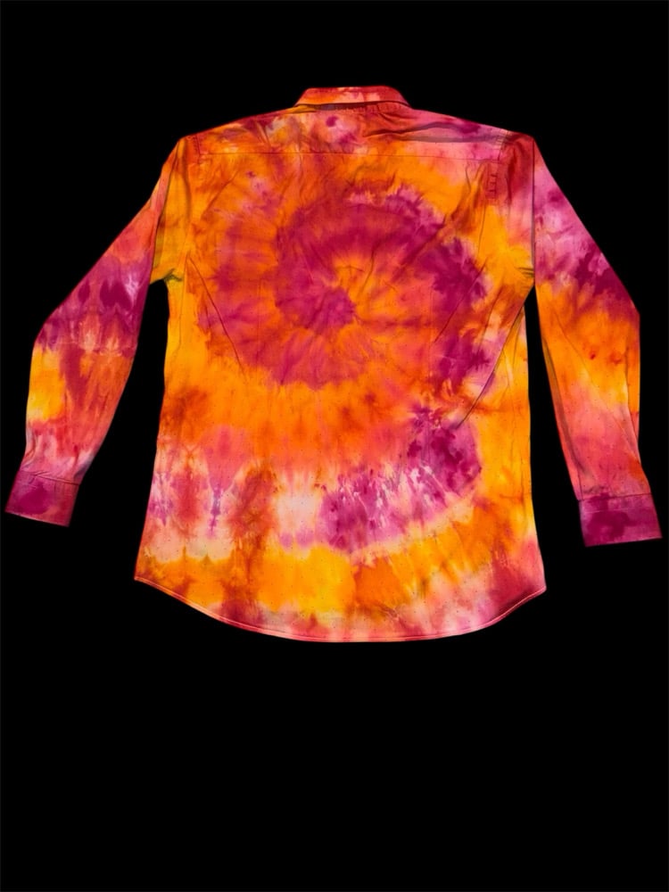 Image of (L) Sunset Swirl Long Sleeve Button Up
