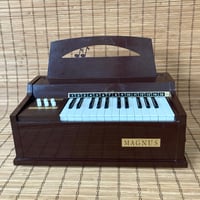 Image 1 of Magnus Model 300 • Chord / Air Organ • 1960s made in USA