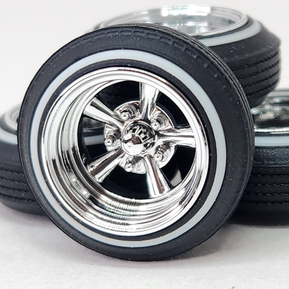 1:25 Supreme | Lowrider Model Car Parts