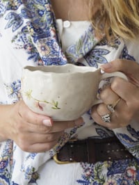 Image 2 of Wobbly Mug 03