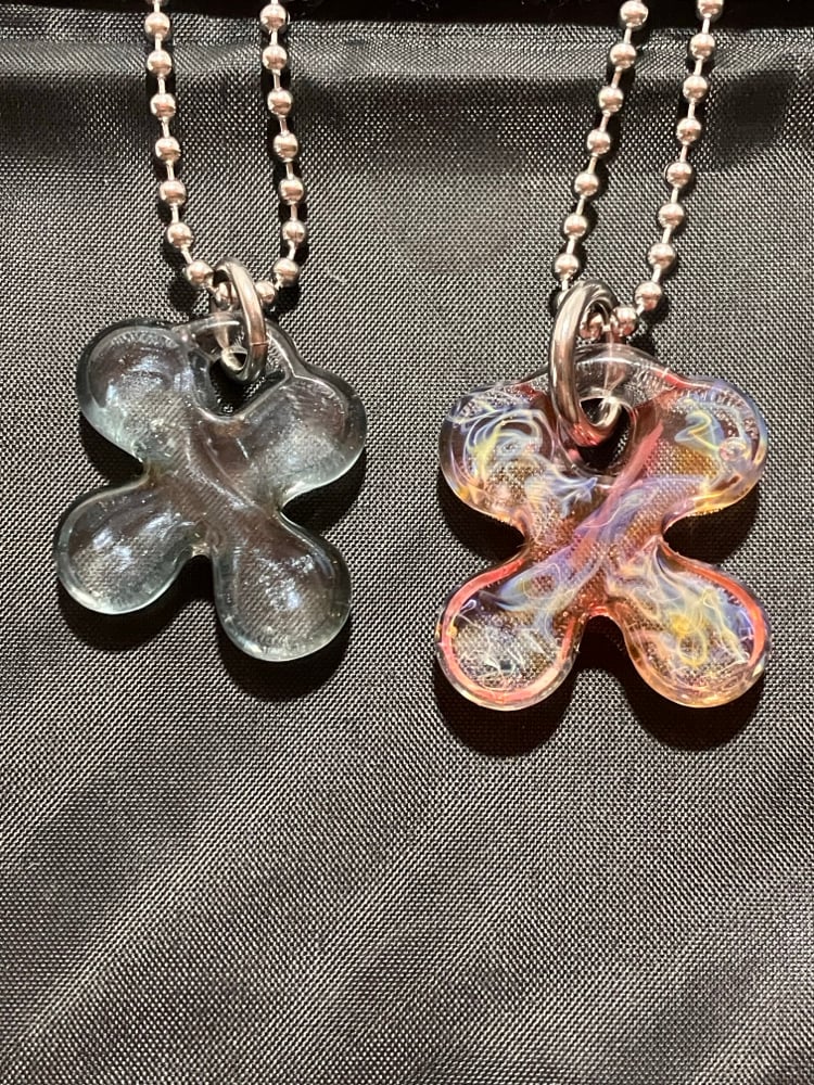 Image of flat clovers 