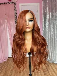 Image 2 of Spice wig dark root