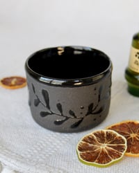 Image 3 of 'Florecita Oscura' Cup (B)