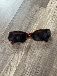 Image 1 of Glasses 1