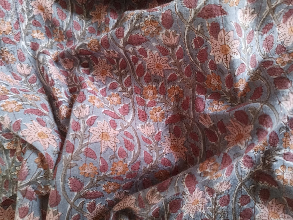 Image of Namaste fabric lurex doré romantique