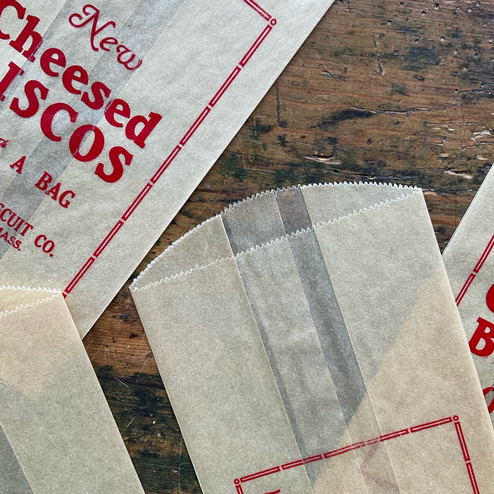 Image of Cheesed Biscos Bags (4 pieces)