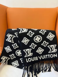 Image 7 of LV30 Scarf