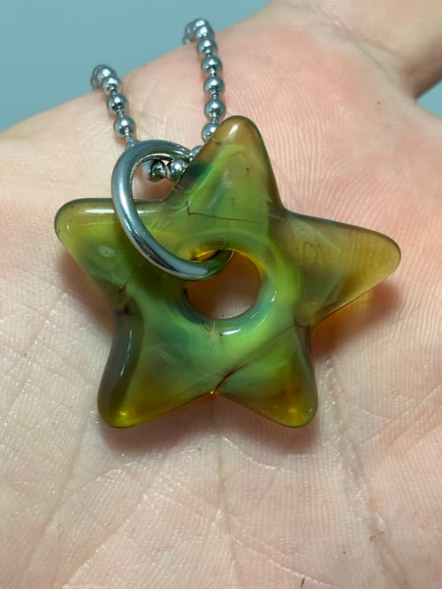 Image of opaline Jade star