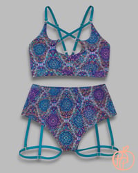 Image 1 of Paisley set