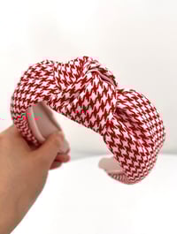Image 2 of Fashionable Diamond Shape Red and White Plaid Hairband 