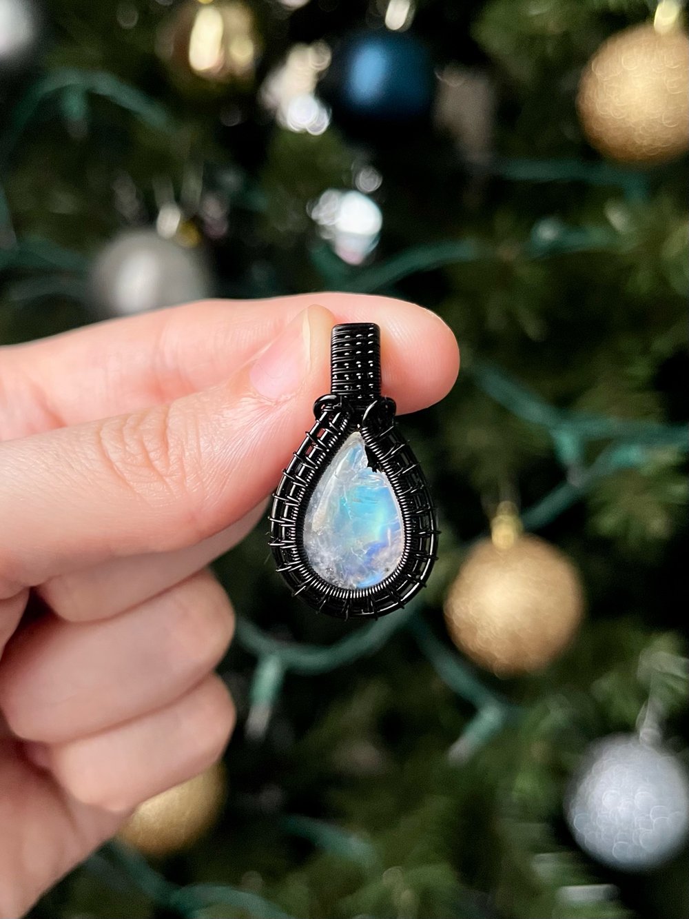 Image of rainbow moonstone pendant