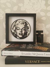 Image 8 of Marilyn Monroe: When I Fall In Love, Framed 7” Picture Disc