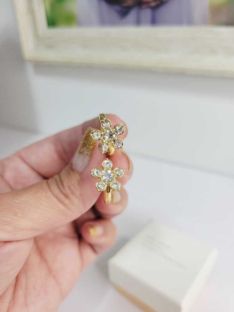 Image of Florecitas Hoop Earrings 