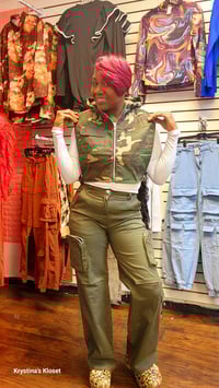 Image 9 of Camo Cargo Vest 