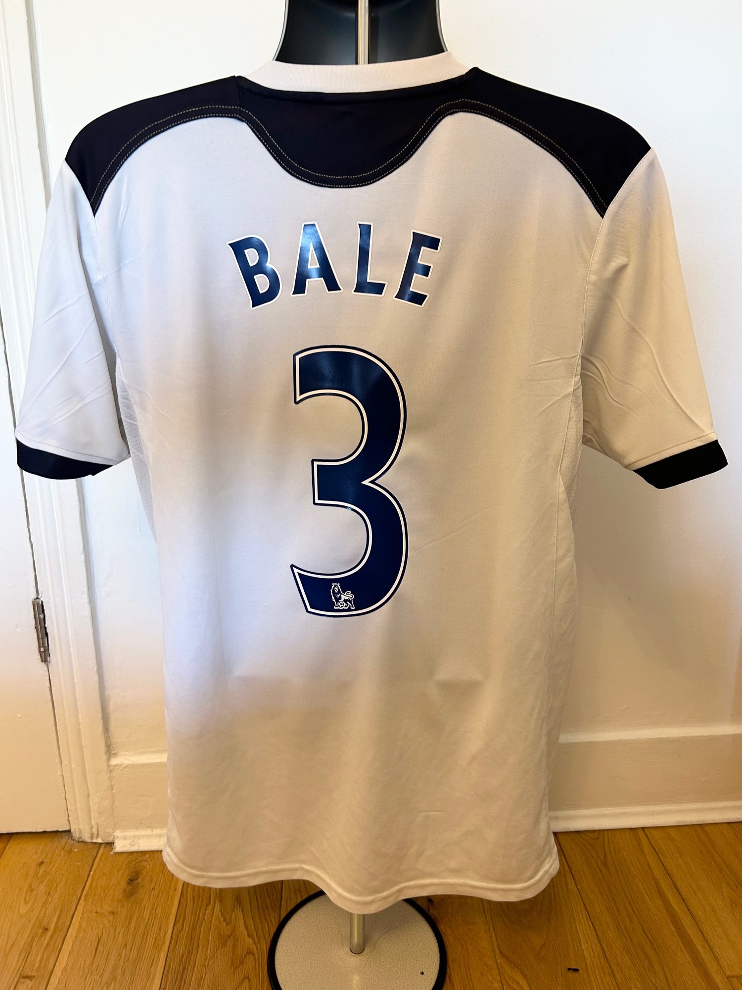 Image of Tottenham Hotspur “BALE 3” 2010/11 Home Shirt + PL patches (M)