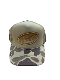 Camo Smile trucker 