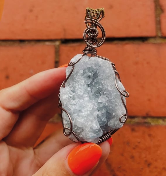 Image of Celestite necklace bronze 