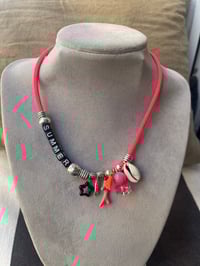 Image 3 of Collier Carrie 