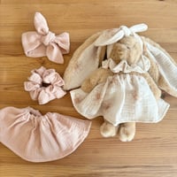 Image 1 of DOUDOU LAPIN ET SA TENUE DE RECHANGE