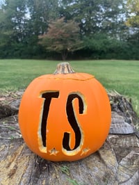 Image 2 of Spooky Swiftie Countdown