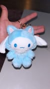 Cinnamon roll plushie keychain 