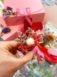 Image 9 of The Happy Christmas Gift Box 