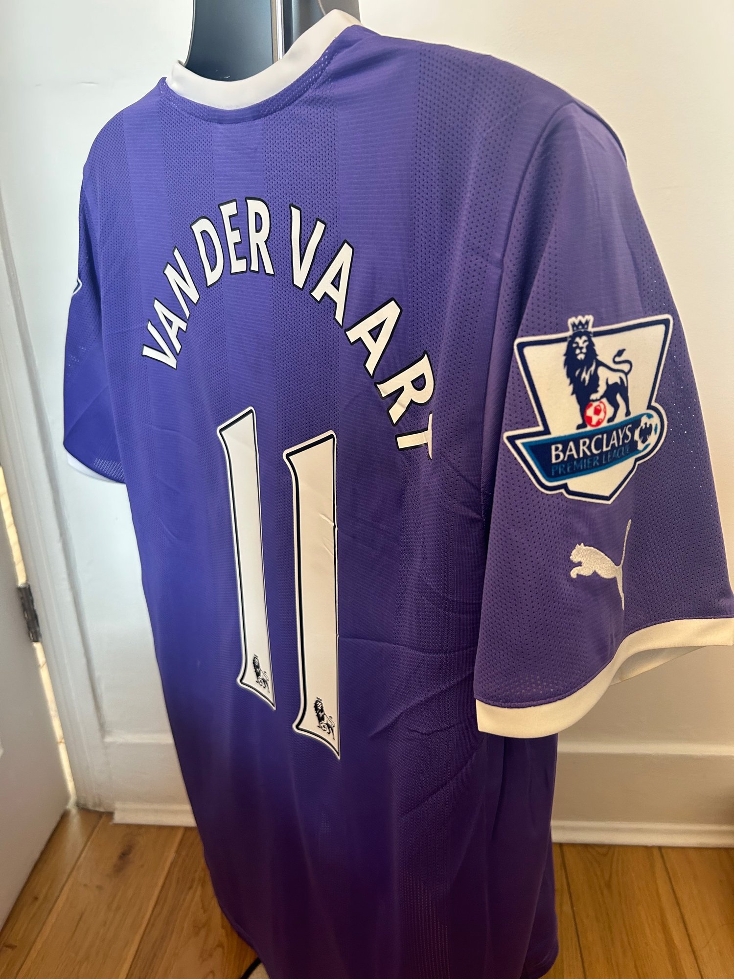 Image of Tottenham Hotspur “VAN DER VAART 11” 2011/12 Away Shirt + PL patches (L)