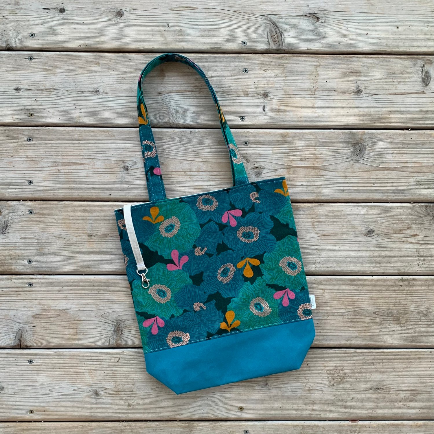 Market Tote Camellia Peacock With Blue