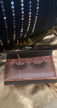 Image 2 of Diosa eyelashes 