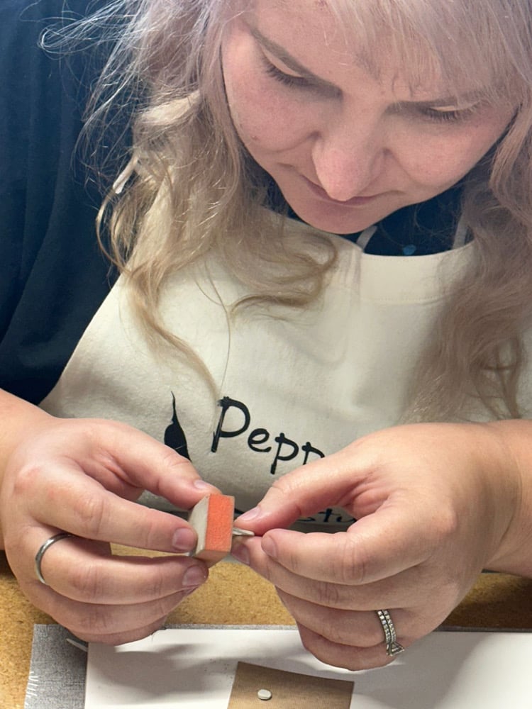 Image of I ❤️Bees Pendant Silver Clay Jewellery Workshop