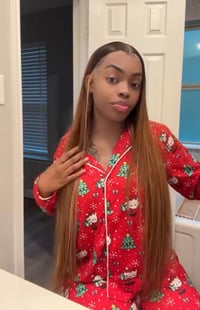 Image 2 of Ombré 30inch 13x4