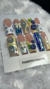 Image 1 of Pic-Me Blueberry Press On Nails 