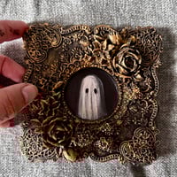 Image 2 of Retrato de fantasma #2