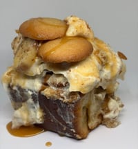 Banana Pudding Cinnamon Rolls 