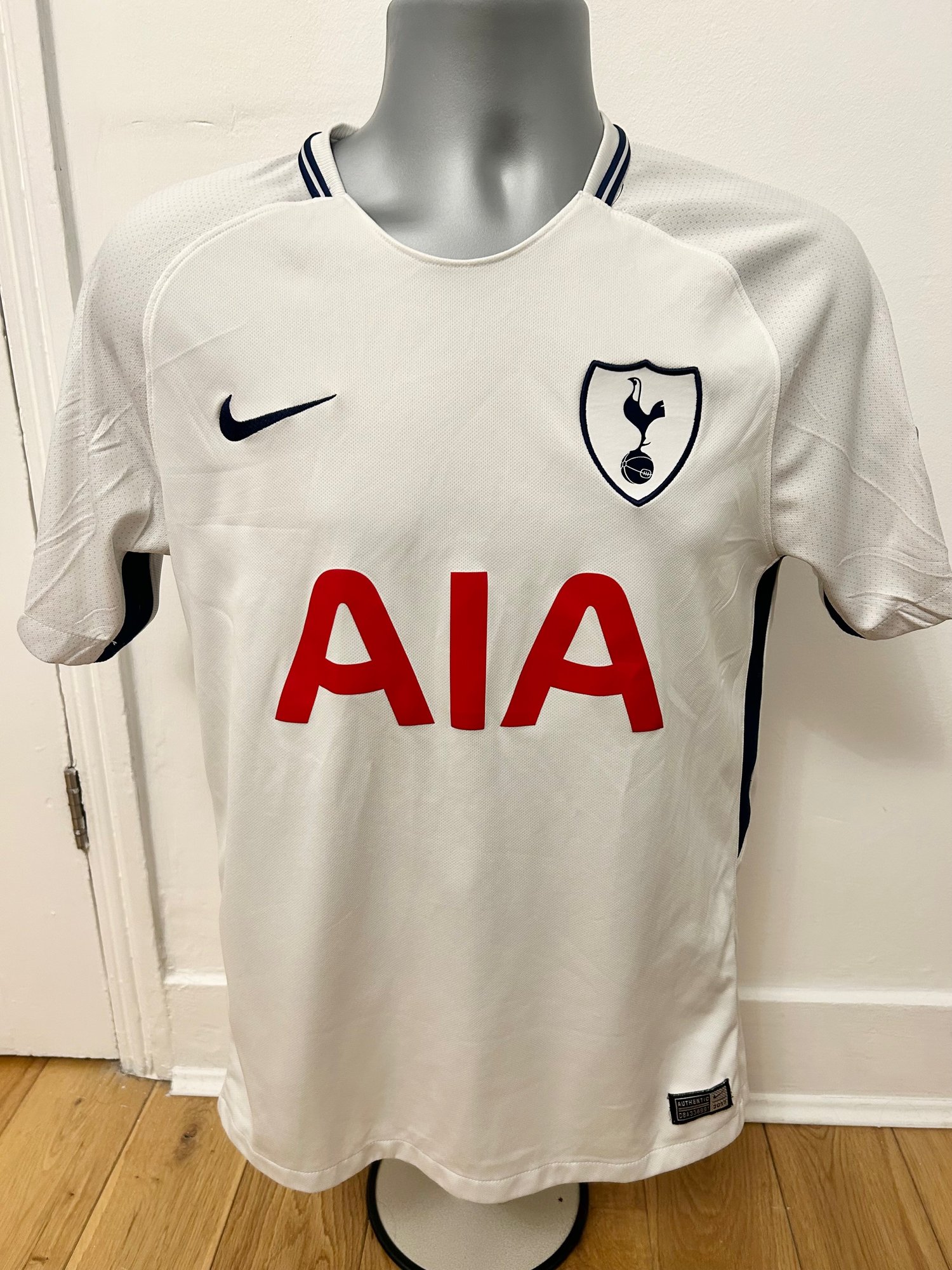 Image of Tottenham Hotspur “DELE 20” 2017/18 Home Shirt + UCL patches (M)