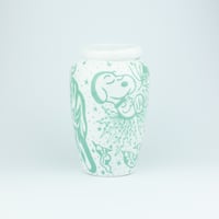 Image 2 of 420 SNOOPY VASE 