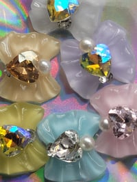 Image 4 of bows with heart rhrinstone