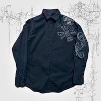 Image 1 of (m) Apt 9 cross graphic button up