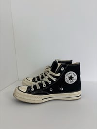 Image 1 of Black converse // 37